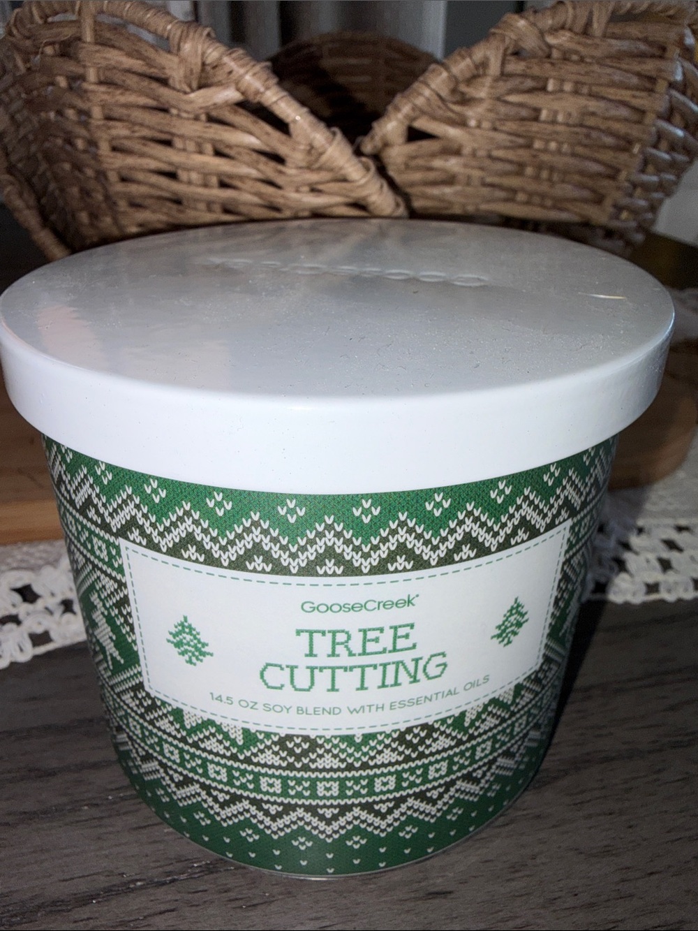 GooseCreek Tree Cutting Scented Jar Candle - Green